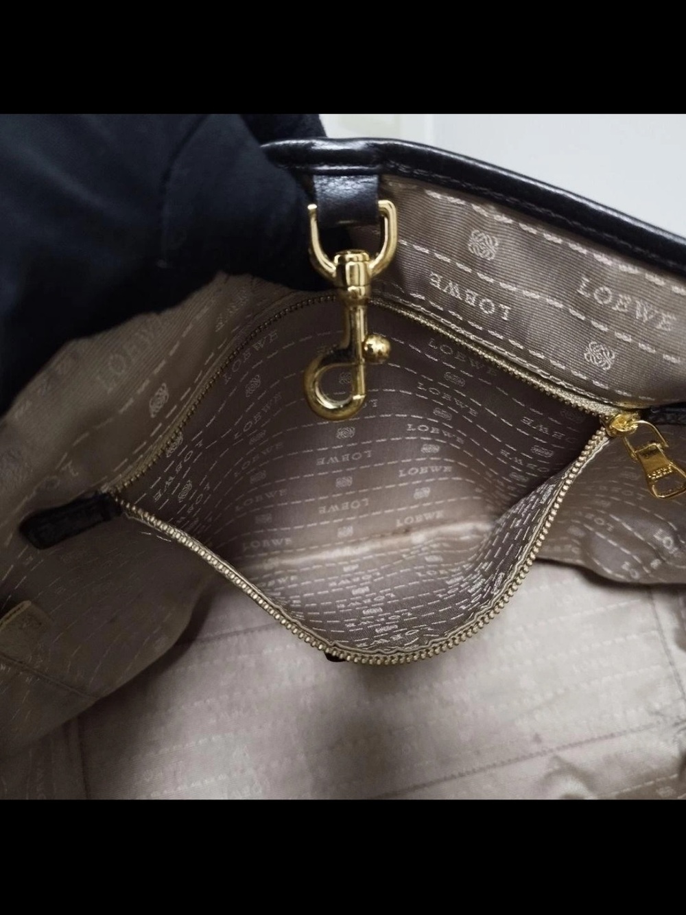 Loewe Black Embossed Logo Leather Tote - Picture 9 of 12